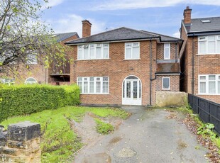 4 bedroom detached house for sale in Chalfont Drive, Aspley, Nottinghamshire, NG8 3LS, NG8