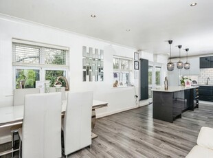 4 bedroom detached house for sale in Chapelside Close, Great Sankey, Warrington, Cheshire, WA5