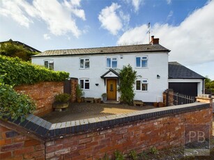 4 bedroom detached house for sale in Criftycraft Lane, Churchdown, Gloucester, Gloucestershire, GL3
