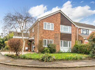4 bedroom detached house for sale in Cunningham Avenue, Boxgrove, Guildford, Surrey, GU1
