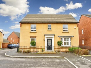 4 bedroom detached house for sale in Cypress Crescent, St. Mellons, Cardiff, CF3