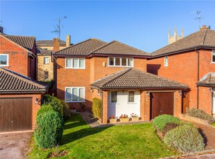 4 bedroom detached house for sale in Drakes Place, Cheltenham, GL50