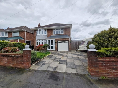 4 bedroom detached house for sale in Eskdale Drive, Maghull, L31 9BL, L31