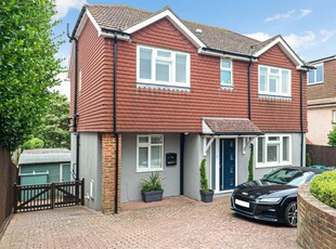 4 bedroom detached house for sale in Falmer Road, Brighton, BN2
