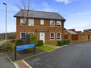 4 bedroom detached house for sale in Farnborough Close, Kingsway, Gloucester, GL2