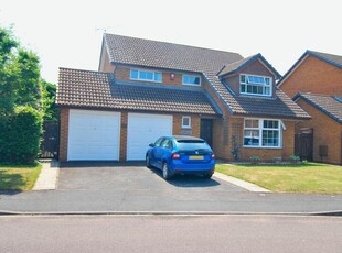 4 bedroom detached house for sale in Gambier Parry Gardens, Longford, Gloucester, GL2