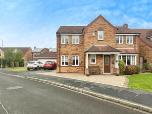 4 bedroom detached house for sale in Hatchellwood View, Bessacarr, Doncaster, DN4