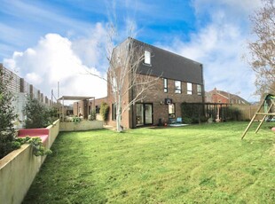 4 bedroom detached house for sale in Hazlemere Road, Seasalter, Whitstable, CT5