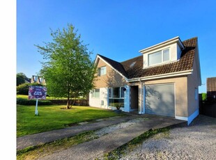 4 bedroom detached house for sale in Heol Bedwas, Swansea, SA7