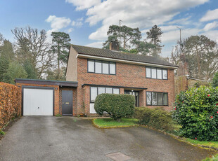 4 bedroom detached house for sale in Holly Hill, Bassett, Southampton, Hampshire, SO16