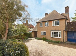 4 bedroom detached house for sale in Huntingdon Road, Cambridge, CB3