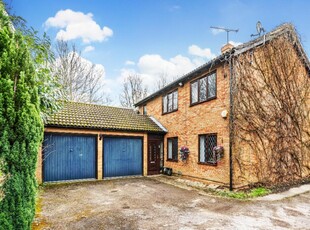 4 bedroom detached house for sale in Kelton Close, Lower Earley, RG6