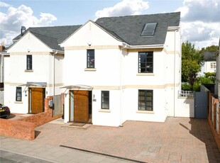 4 bedroom detached house for sale in Kestrel Close, Cheltenham, Gloucestershire, GL53