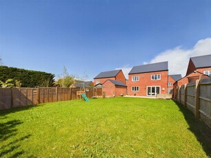 4 bedroom detached house for sale in Leighton Close, Twigworth, Gloucester, GL2