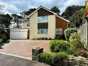 4 bedroom detached house for sale in Leven Close, TALBOT WOODS, Bournemouth, Dorset, BH4