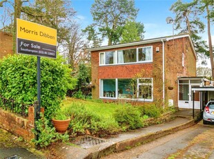 4 bedroom detached house for sale in Lingwood Close, Bassett, Southampton, Hampshire, SO16