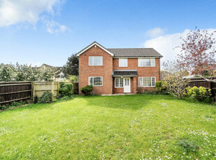 4 bedroom detached house for sale in Lowfield Road, Caversham, Reading, RG4