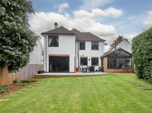 4 bedroom detached house for sale in Marlborough Crescent, Sevenoaks, Kent, TN13