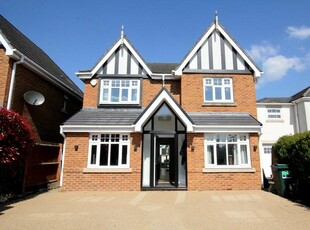 4 bedroom detached house for sale in Moorcroft Court, Great Boughton, Chester, CH3