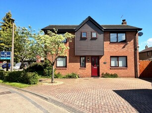 4 bedroom detached house for sale in Newhall Road, Kirk Sandall, Doncaster, South Yorkshire, DN3