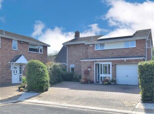 4 bedroom detached house for sale in North Lawn, Ipswich, Suffolk, IP4