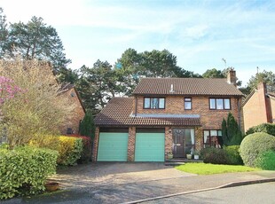 4 bedroom detached house for sale in Prince William Close, Findon Valley, Worthing, West Sussex, BN14