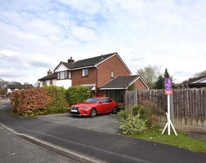 4 bedroom detached house for sale in Raleigh Close, Old Hall, Warrington, WA5