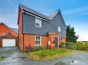 4 bedroom detached house for sale in Renoldson Drive, Bursledon, Southampton, SO31