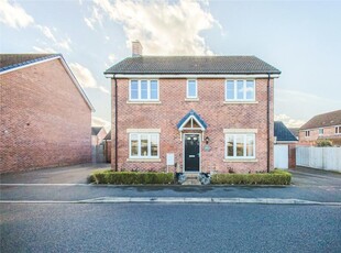 4 bedroom detached house for sale in Richardson Road, St Andrews Ridge, Swindon, Wilts, SN25