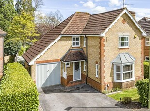 4 bedroom detached house for sale in Russet Drive, St. Albans, Hertfordshire, AL4