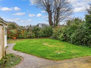 4 bedroom detached house for sale in Sea Lane Gardens, Ferring, Worthing, West Sussex, BN12