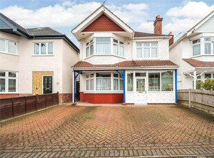 4 bedroom detached house for sale in St. James Road, Upper Shirley, Southampton, Hampshire, SO15