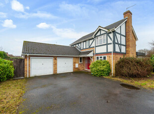 4 bedroom detached house for sale in Strand Way, Lower Earley, Reading, RG6