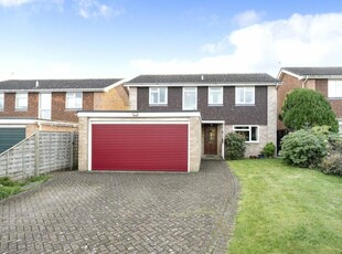 4 bedroom detached house for sale in Sutherland Avenue, Jacob's Well, Guildford, Surrey, GU4