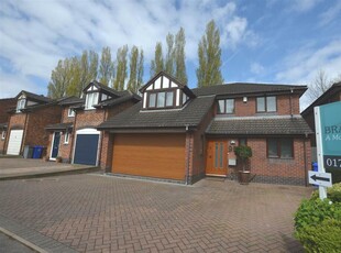 4 bedroom detached house for sale in Tolkien Way, Hartshill, Stoke-On-Trent, ST4
