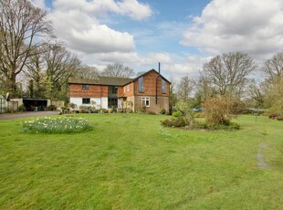 4 bedroom detached house for sale in Tongs Wood Drive, Hawkhurst, Kent, TN18 5DS, TN18