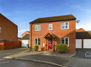4 bedroom detached house for sale in Wildacre Drive, Little Billing, Northampton, NN3