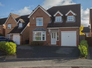 4 bedroom detached house for sale in Willow Holt, Hampton Hargate, Peterborough, PE7