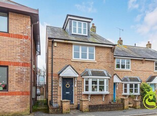 4 bedroom end of terrace house for sale in Chalice Close, Lower Parkstone BH14