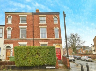 4 bedroom end of terrace house for sale in North Street, Derby, Derbyshire, DE1