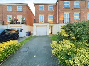 4 bedroom end of terrace house for sale in Royal Way, Stoke-on-Trent, Staffordshire, ST2