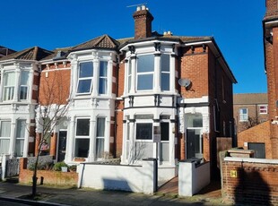 4 bedroom end of terrace house for sale in Southsea, Hampshire, PO5