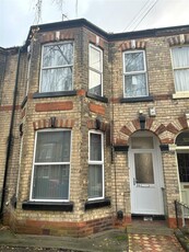 4 bedroom house share for sale in Beresford Avenue Hull, HU6