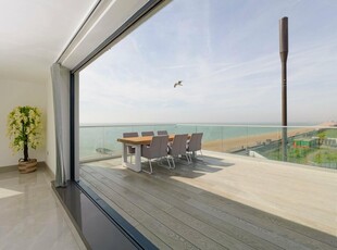 4 bedroom penthouse for sale in Court Road, Hythe, CT21