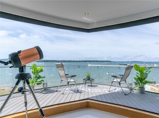 4 bedroom penthouse for sale in Sandbanks Road, Poole, Dorset, BH14