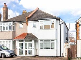 4 bedroom semi-detached house for rent in Southlands Road, Bromley, BR2
