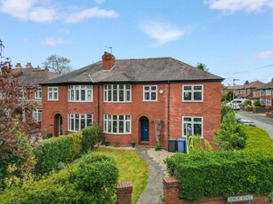 4 bedroom semi-detached house for sale in Ackers Road, Stockton Heath, WA4