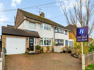 4 bedroom semi-detached house for sale in Beehive Lane, Chelmsford, Essex, CM2