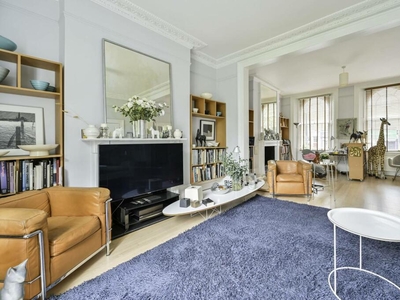 4 bedroom semi-detached house for sale in Camberwell New Road, Oval, London, SE5