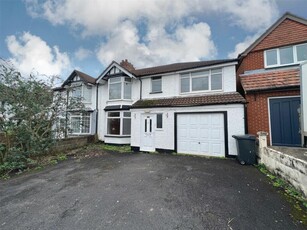 4 bedroom semi-detached house for sale in Drove Road, Swindon, SN1